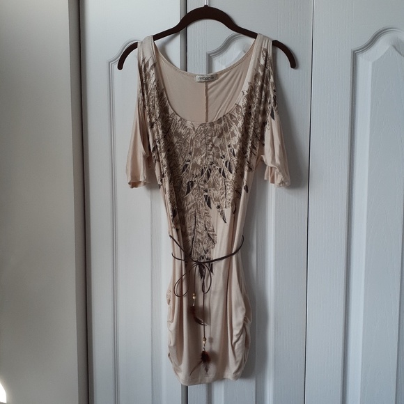 Arden B Feather Cold Shoulder Tunic - Picture 5 of 5